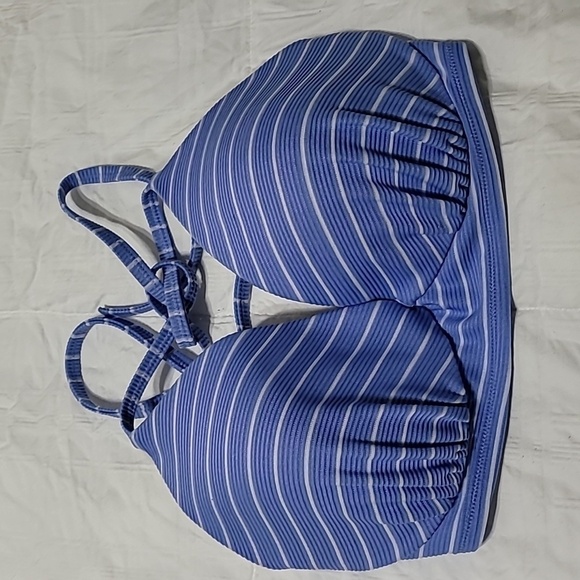 Shade and Shore Bikini Top Size 36D - Picture 1 of 5